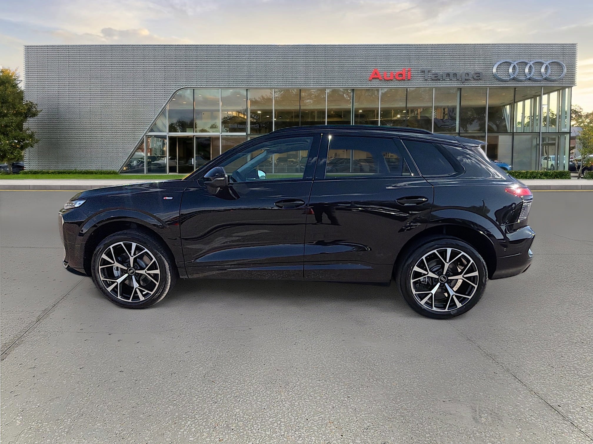 New 2026 Audi Q3 quattro 2.0T AWD/4WD image 6