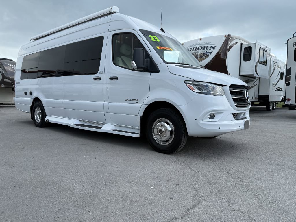Used 2022 Mercedes-Benz Sprinter 3500 image 2