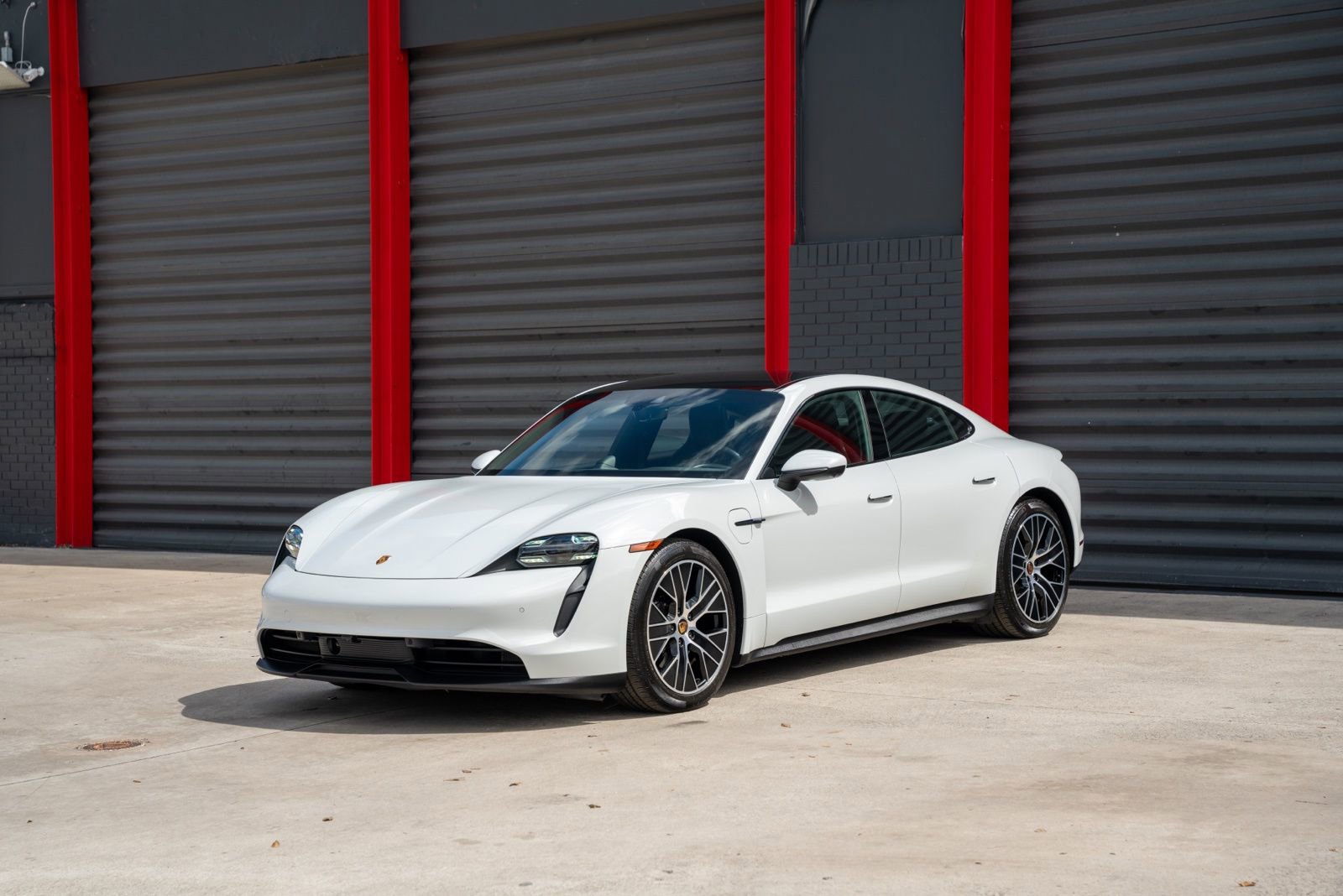 Used 2021 Porsche Taycan 4S AWD/4WD image 1