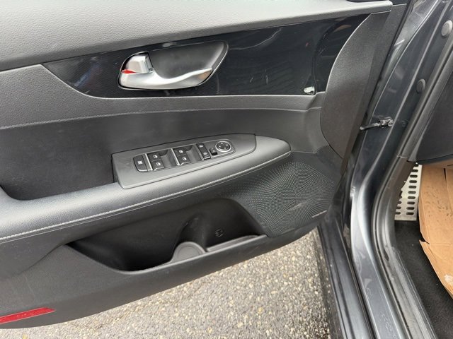 Used 2023 Kia Forte GT-Line w/ GT-Line Premium Package image 18