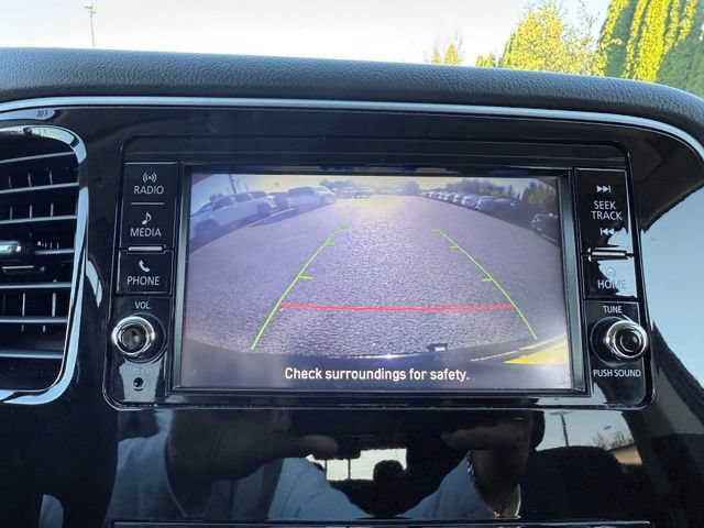 Used 2020 Mitsubishi Outlander ES AWD/4WD image 26