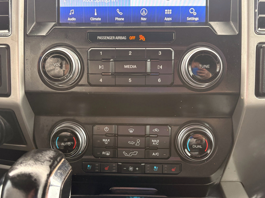 Used 2020 Ford F150 Lariat w/ Equipment Group 502A Luxury AWD/4WD image 25