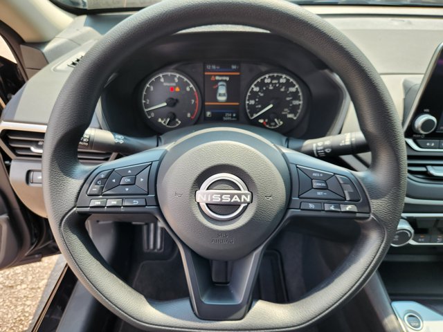 Certified 2025 Nissan Altima 2.5 S FWD image 9