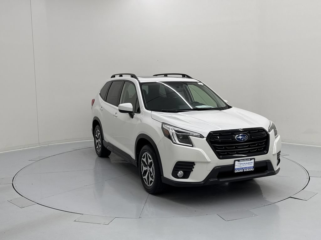 Certified 2022 Subaru Forester Premium AWD/4WD image 7