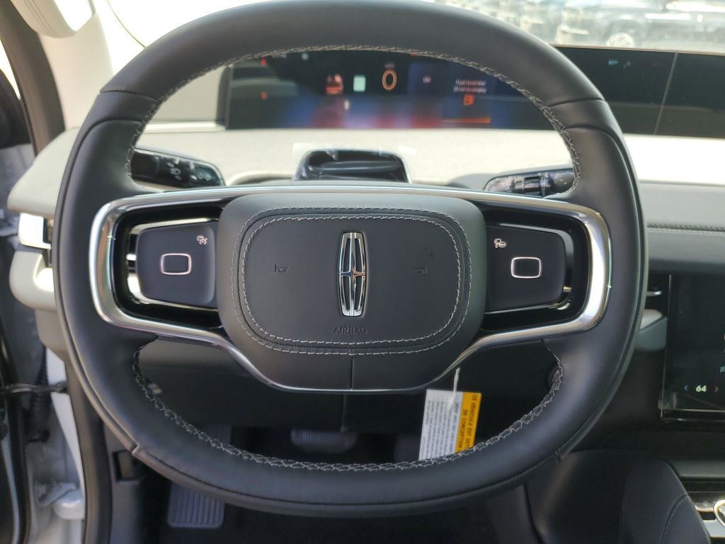 New 2026 Lincoln Navigator L Premier AWD/4WD image 25