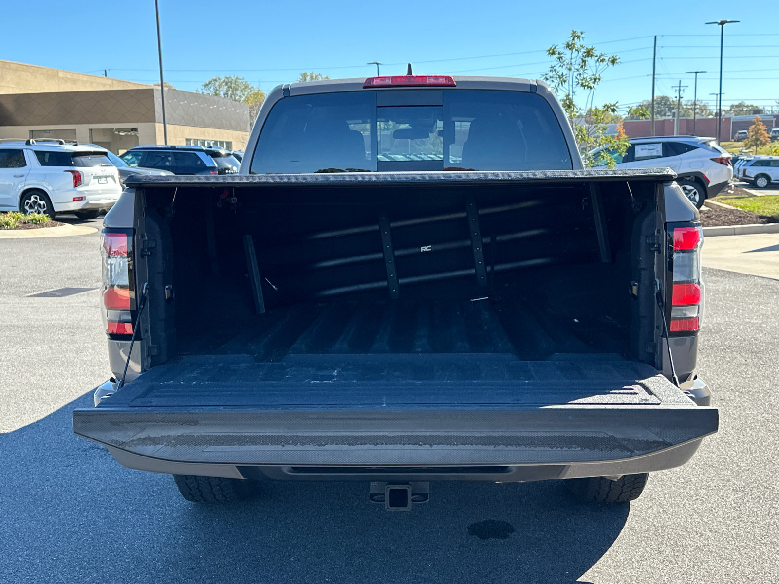 Used 2023 Nissan Frontier PRO-4X w/ Tow Package AWD/4WD image 16