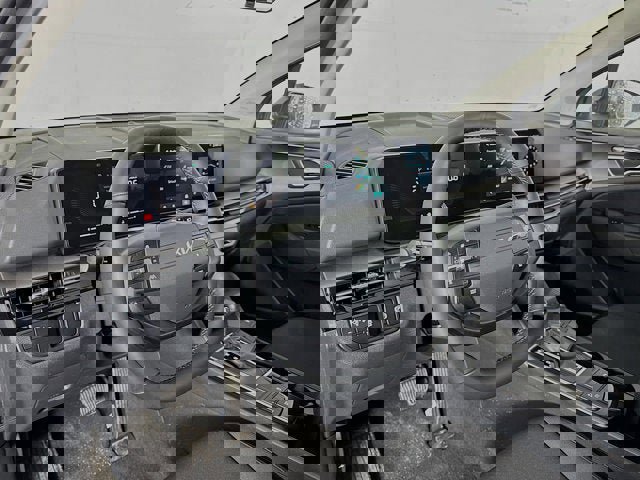 New 2026 Kia Sportage LX image 11