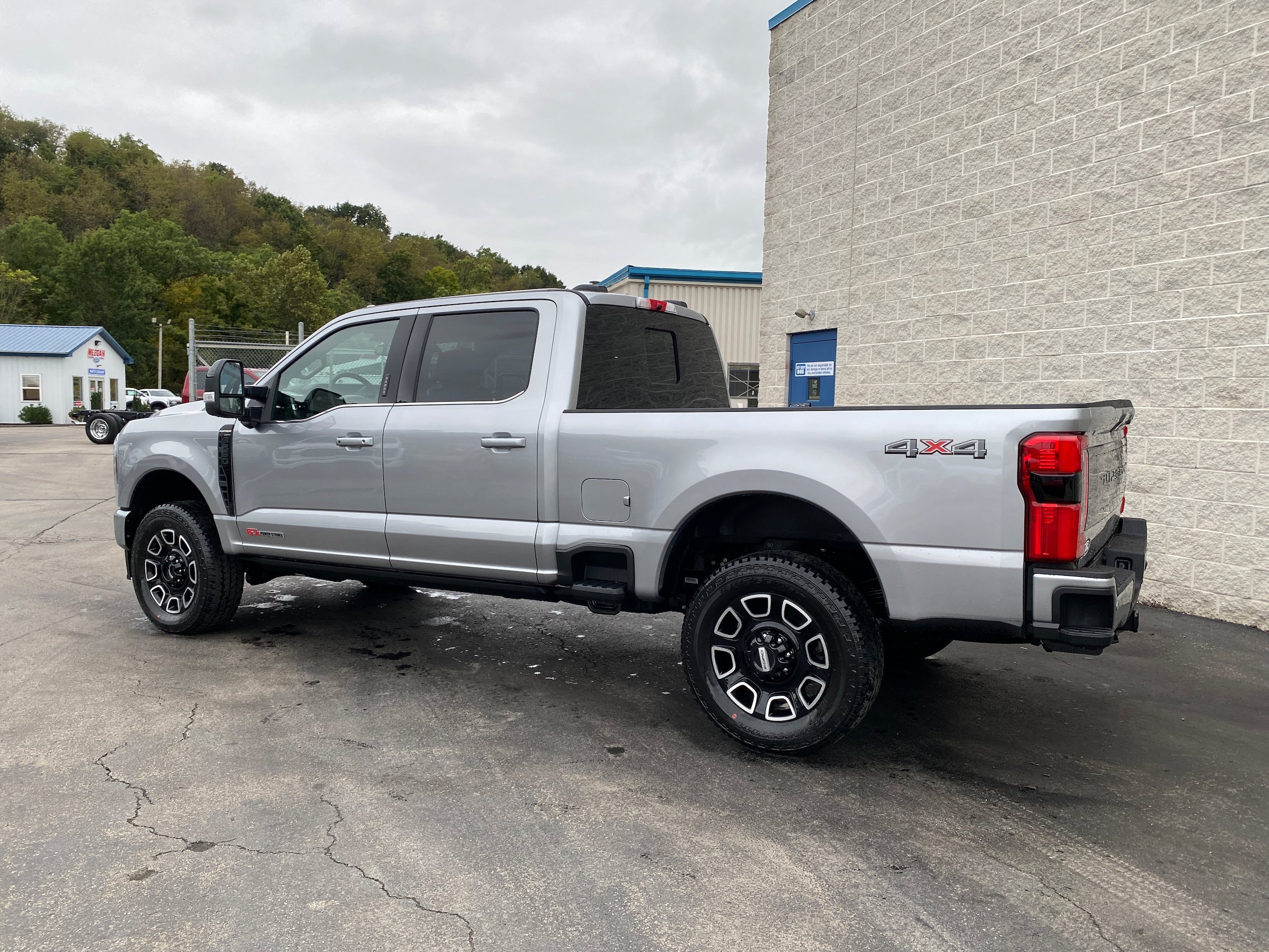 New 2027 Ford F250 Platinum AWD/4WD image 8