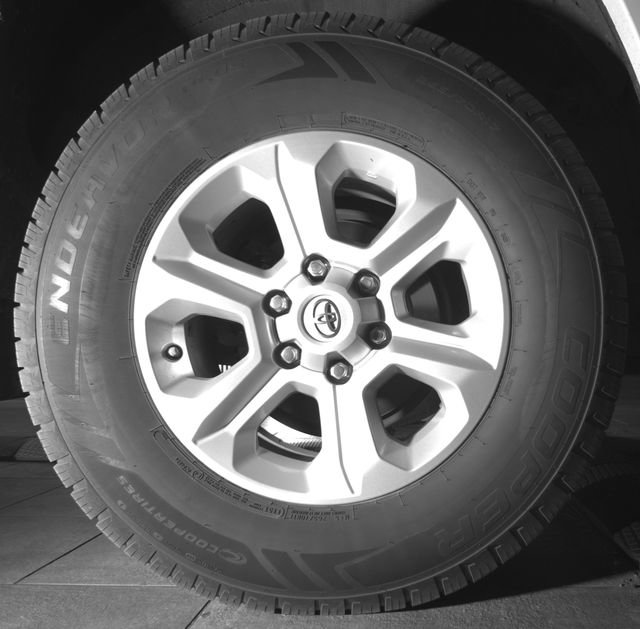 Used 2022 Toyota 4Runner SR5 AWD/4WD image 37