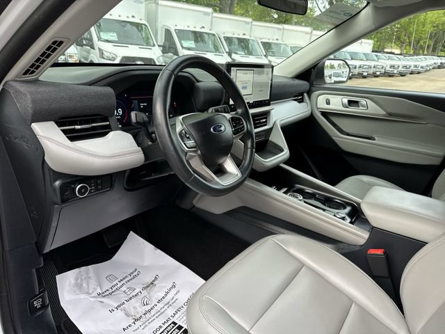 Used 2025 Ford Explorer Active w/ Active Comfort Package RWD image 20
