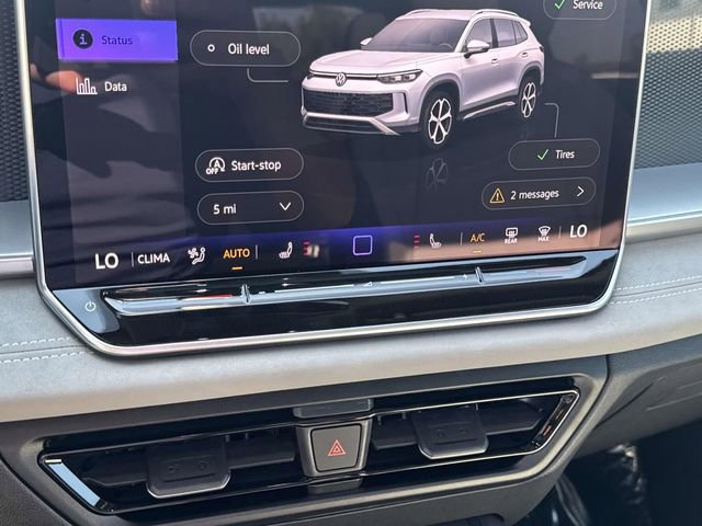 New 2026 Volkswagen Tiguan SE R-Line FWD image 20