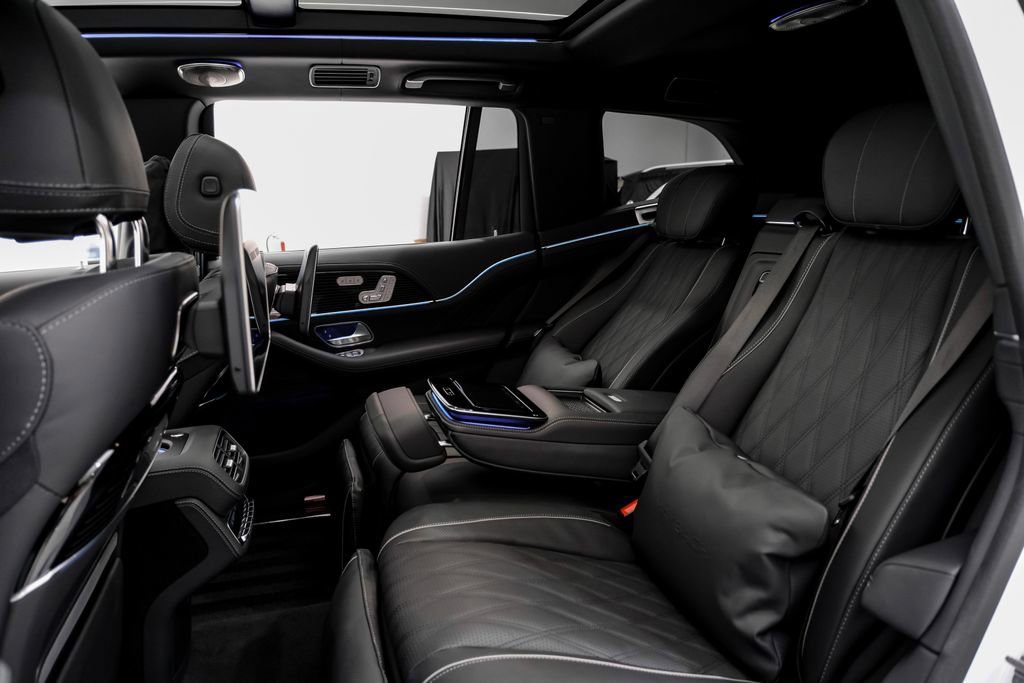 Used 2026 Mercedes-Benz Maybach GLS 600 4MATIC image 42