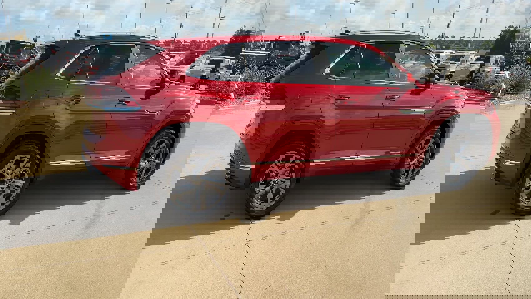 Used 2024 Volkswagen Atlas Cross Sport SEL R-Line image 8