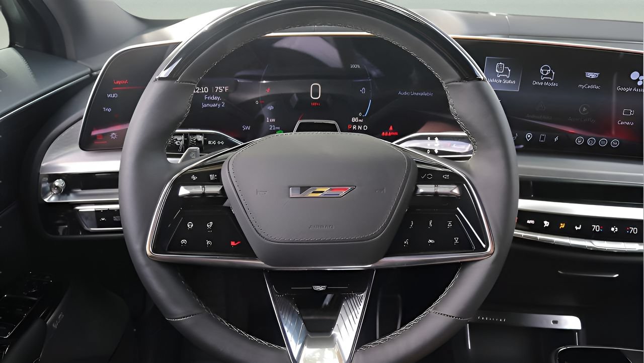 New 2026 Cadillac Lyriq V w/ Exterior Carbon Fiber Package AWD/4WD image 17