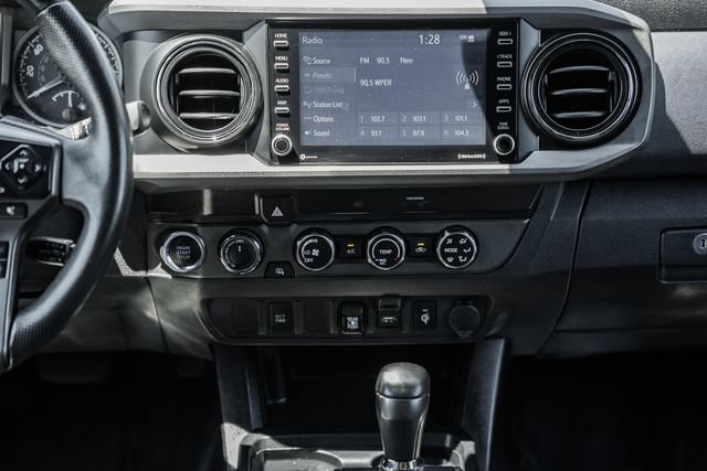 Used 2020 Toyota Tacoma TRD Off-Road AWD/4WD image 22