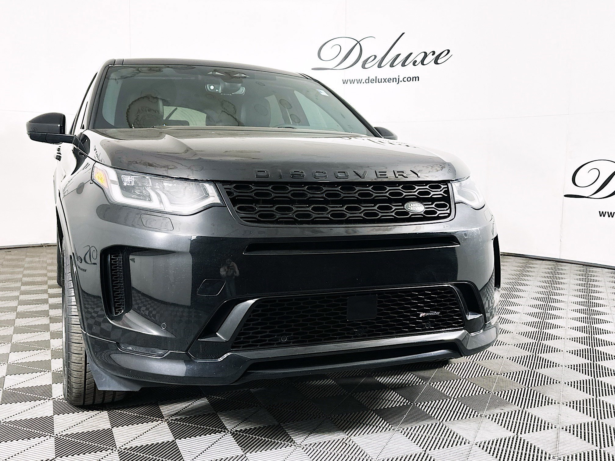 Used 2023 Land Rover Discovery Sport SE R-Dynamic image 30