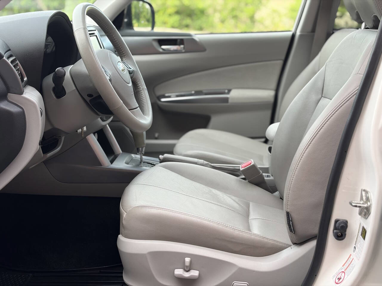 Used 2013 Subaru Forester 2.5X Limited AWD/4WD image 13