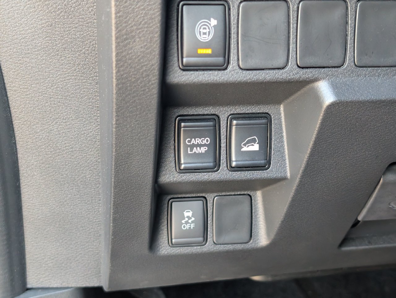 Certified 2025 Nissan Frontier SV AWD/4WD image 23