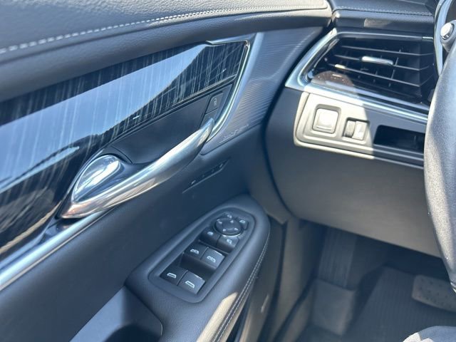 Used 2024 Cadillac XT6 Premium Luxury w/ LPO, Floor Liner Package AWD/4WD image 19
