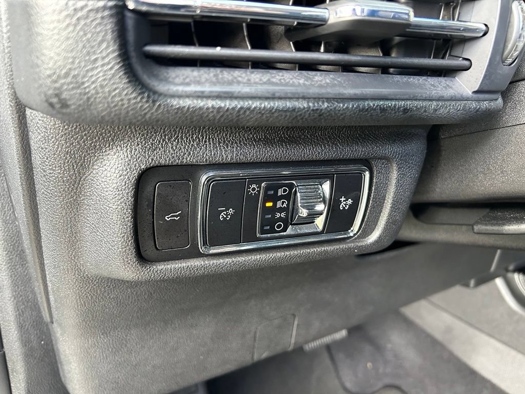 Used 2023 Lincoln Corsair FWD image 17