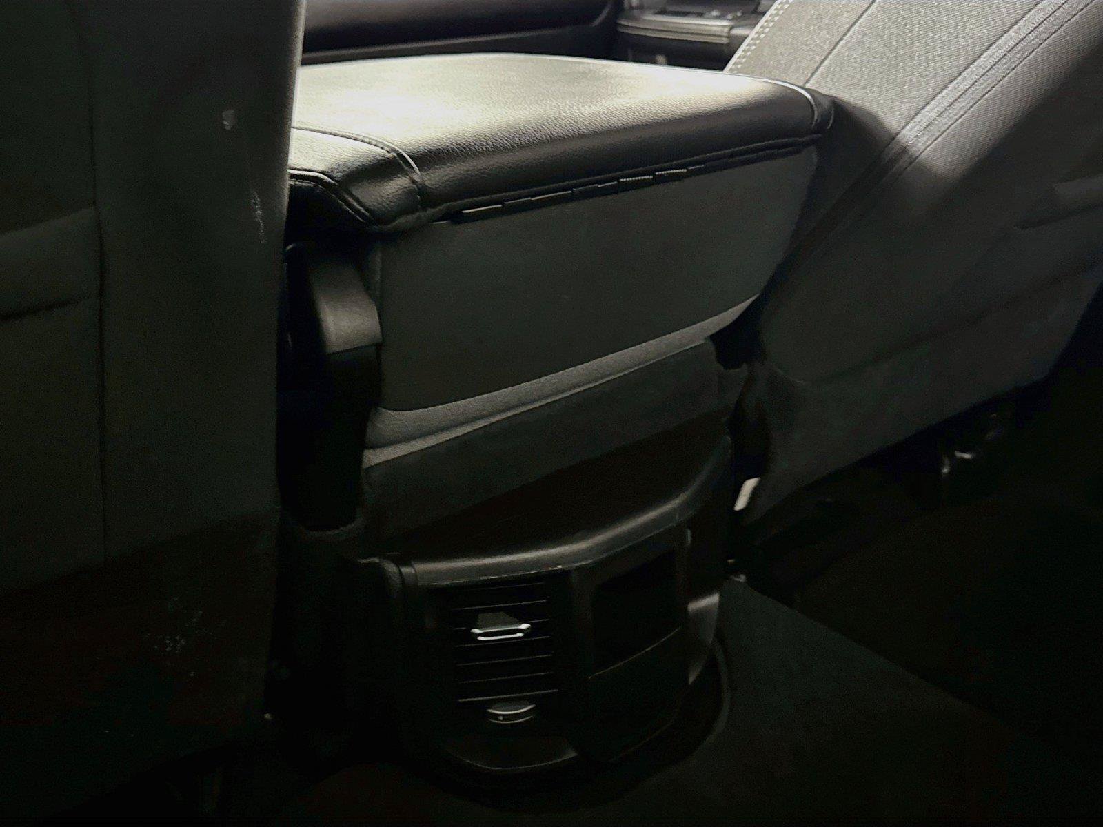 Used 2024 RAM 2500 Big Horn AWD/4WD image 32