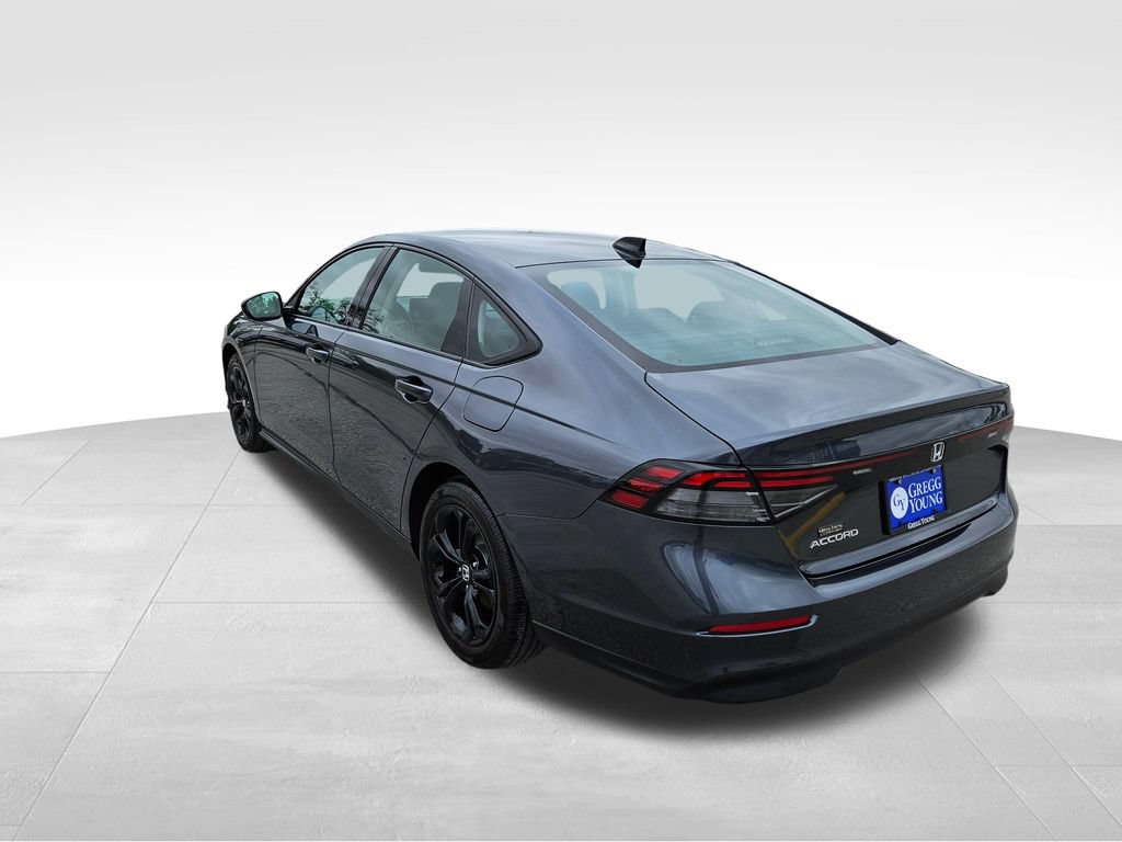 Used 2025 Honda Accord SE image 8