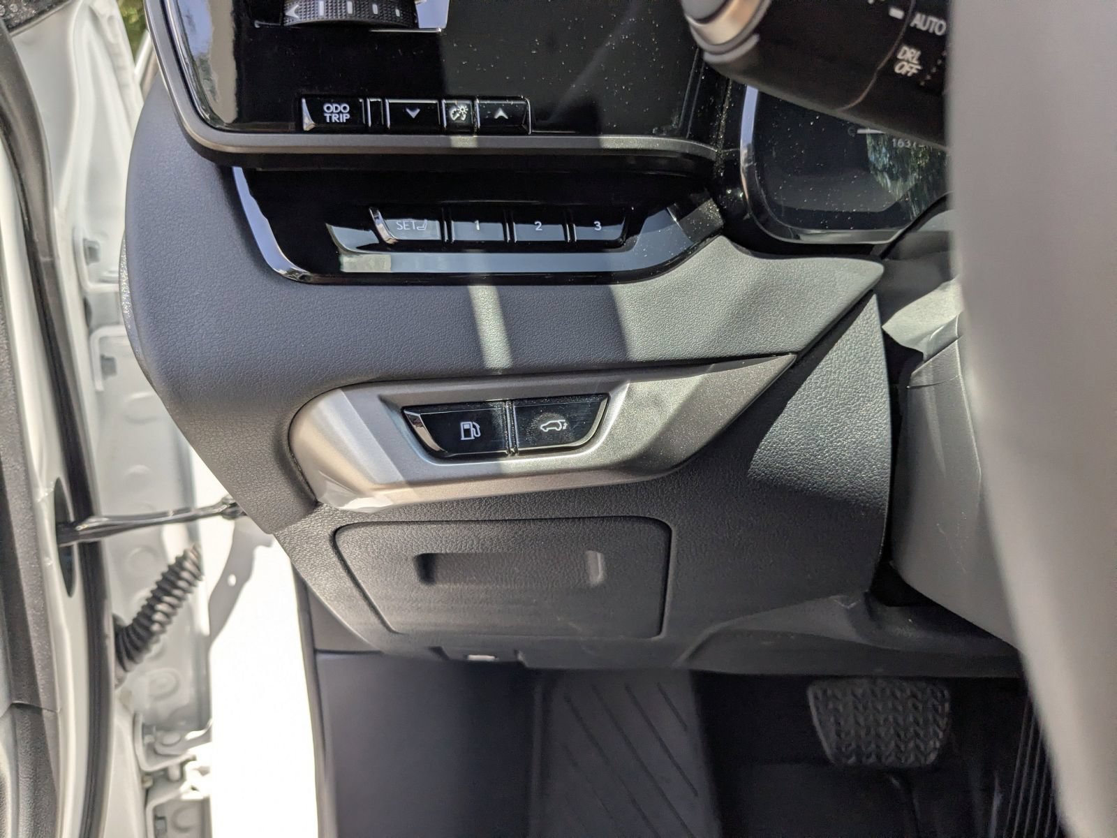 Certified 2025 Lexus RX 350 F Sport w/ Convenience Package AWD/4WD image 18