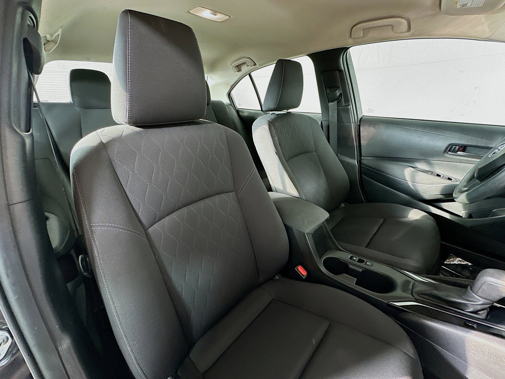 Used 2023 Toyota Corolla LE image 25