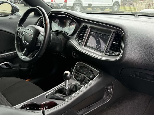 Used 2022 Dodge Challenger R/T w/ Shaker Package image 33