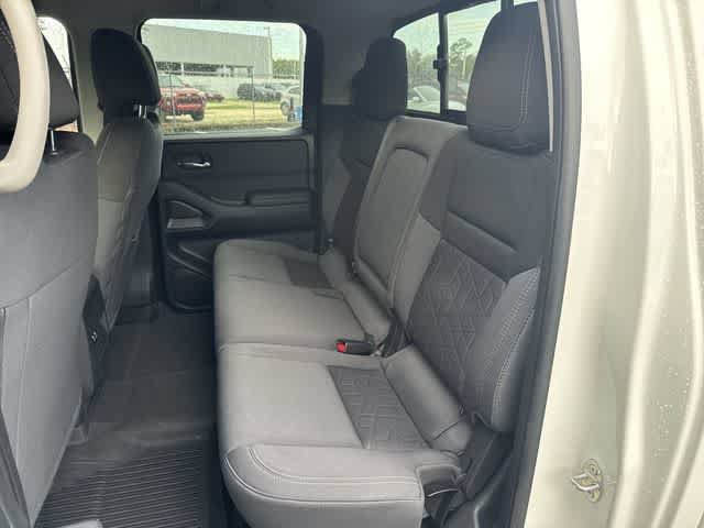 Used 2025 Nissan Frontier SV RWD image 17