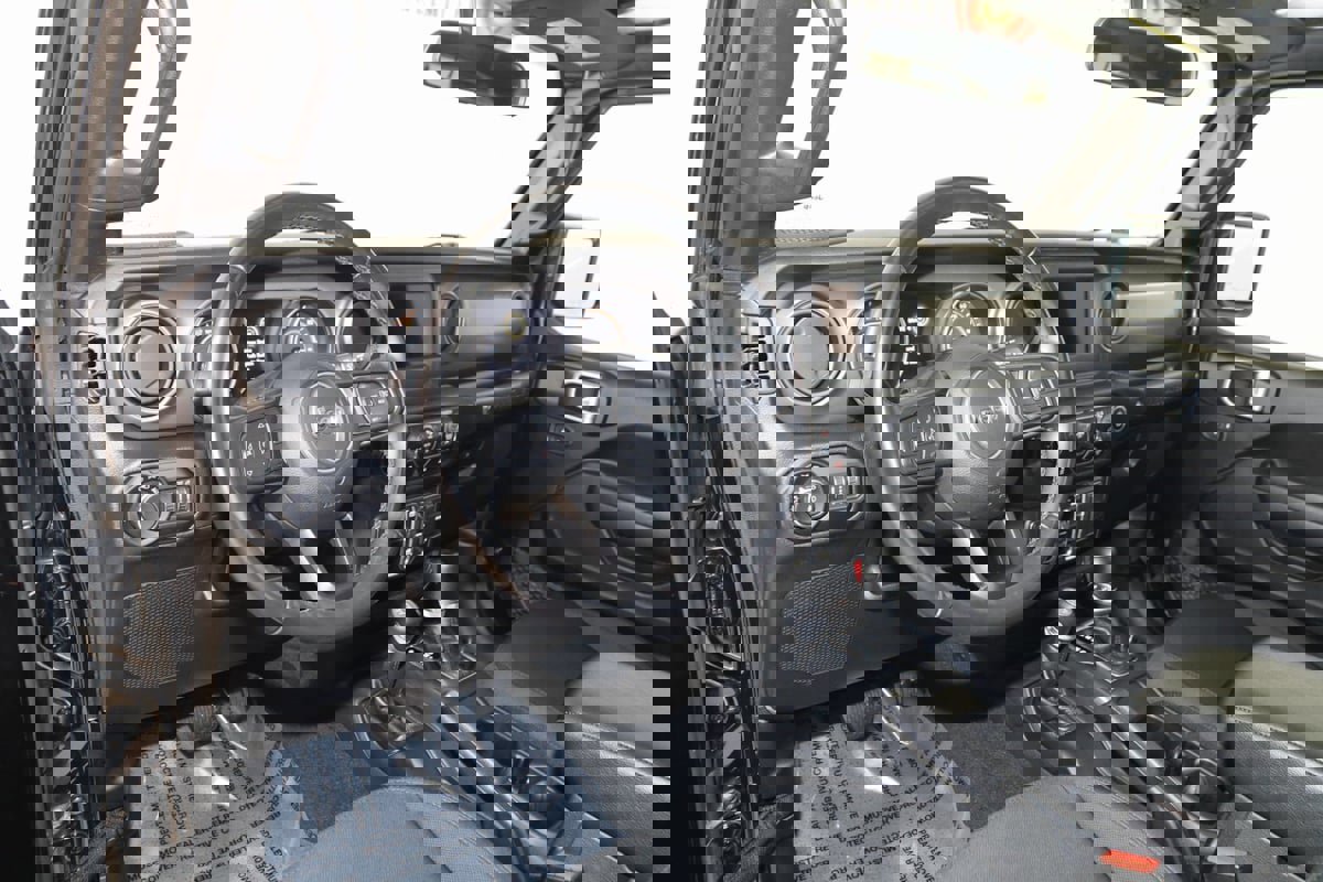 Used 2022 Jeep Wrangler Unlimited Sport image 23