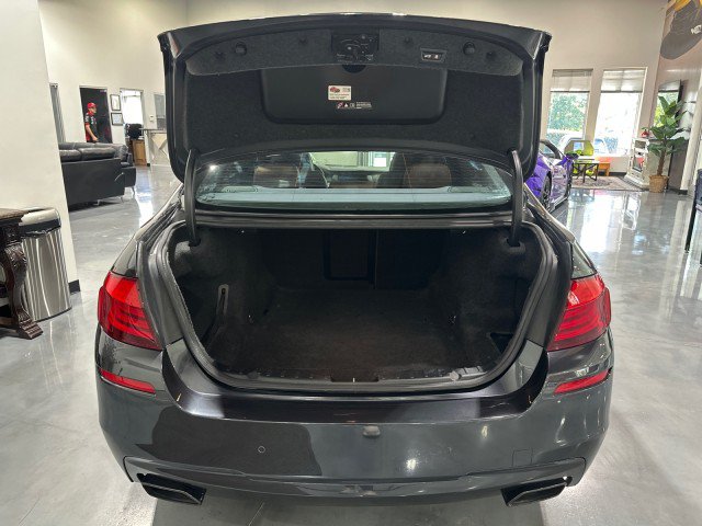 Used 2013 BMW 550i Sedan RWD image 37