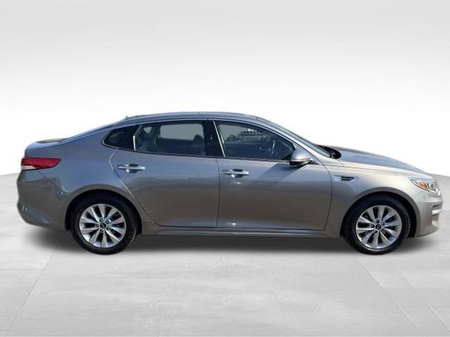 Used 2018 Kia Optima EX w/ Premium Package FWD image 6