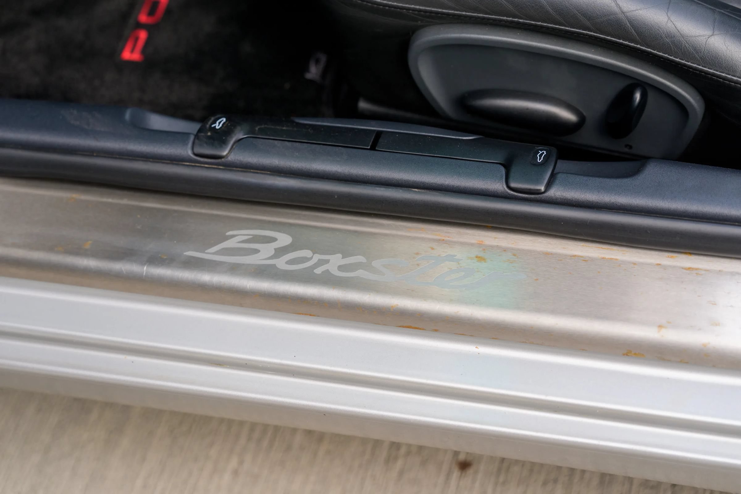 Used 1999 Porsche Boxster RWD image 9