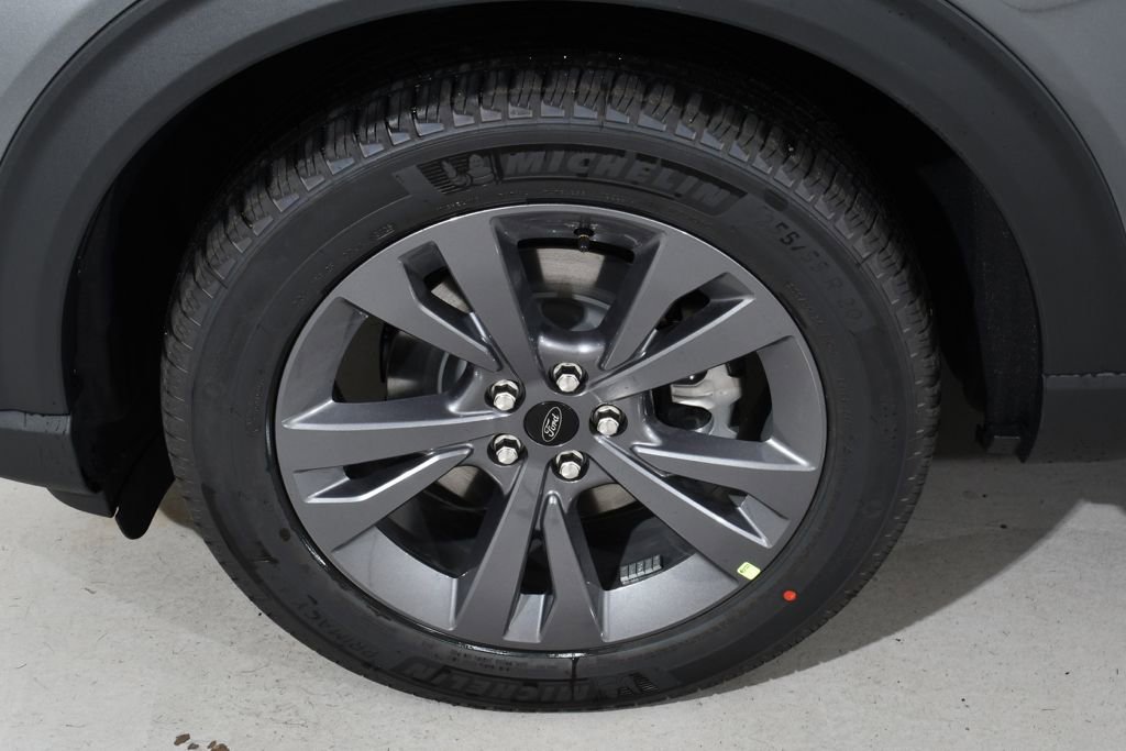 New 2025 Ford Explorer Active w/ Active Comfort Package image 25