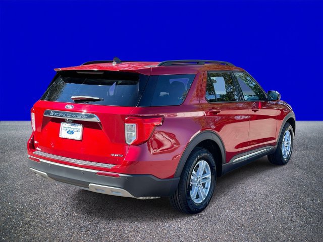 Used 2023 Ford Explorer XLT w/ Equipment Group 202A AWD/4WD image 3