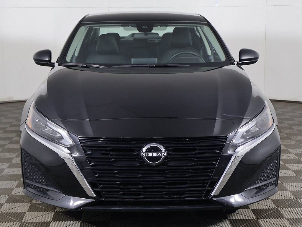 Used 2025 Nissan Altima 2.5 SV image 8