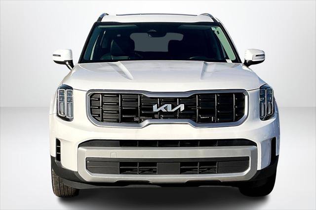 Used 2025 Kia Telluride S image 2