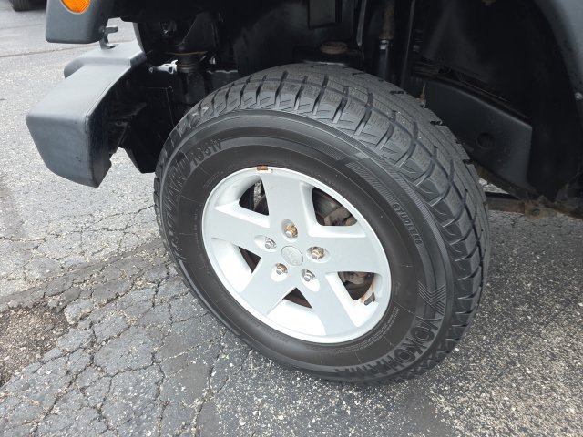 Used 2017 Jeep Wrangler Sport w/ Trailer Tow Group AWD/4WD image 29