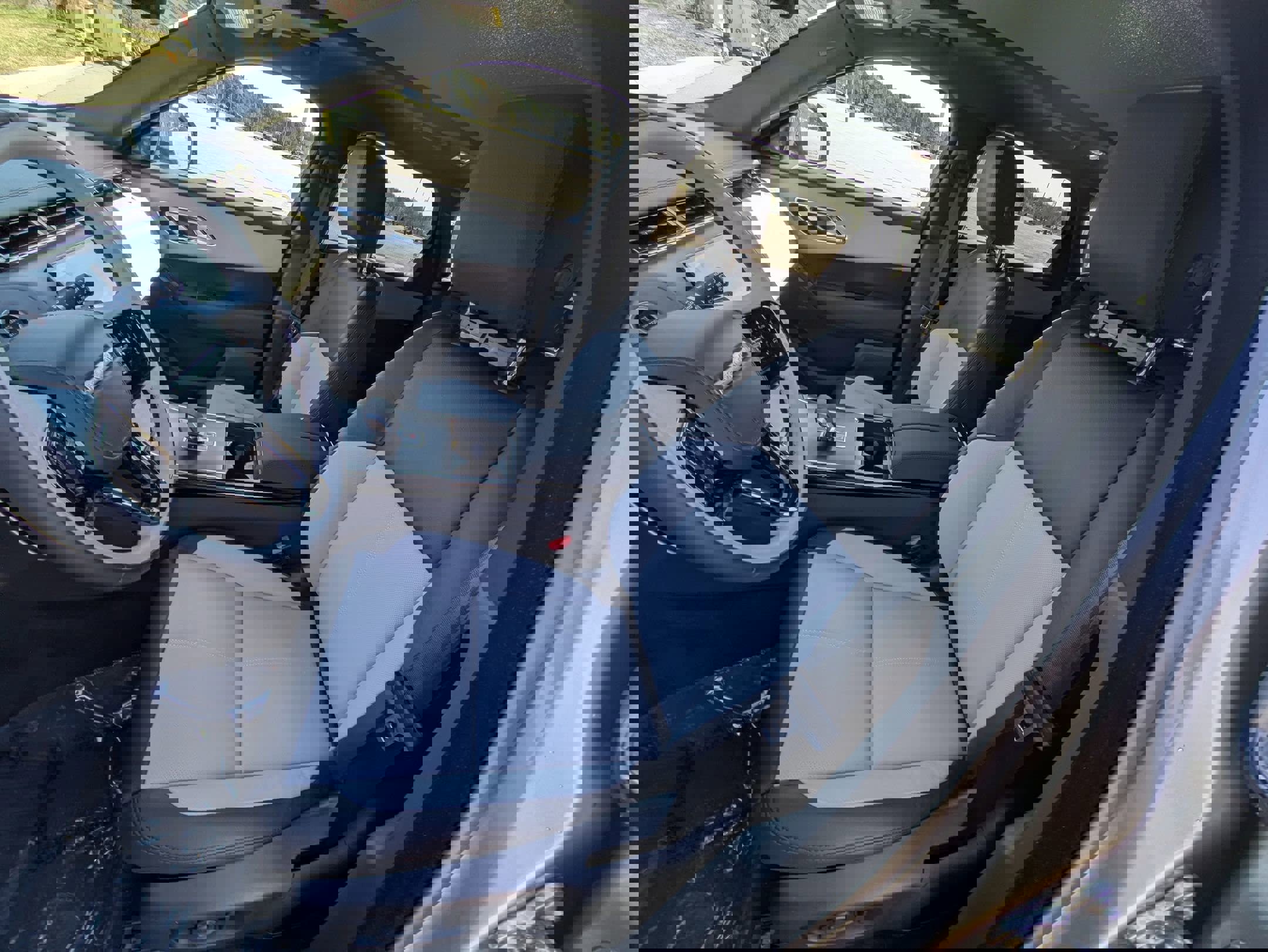 New 2026 Land Rover Range Rover Velar Dynamic SE AWD/4WD image 19