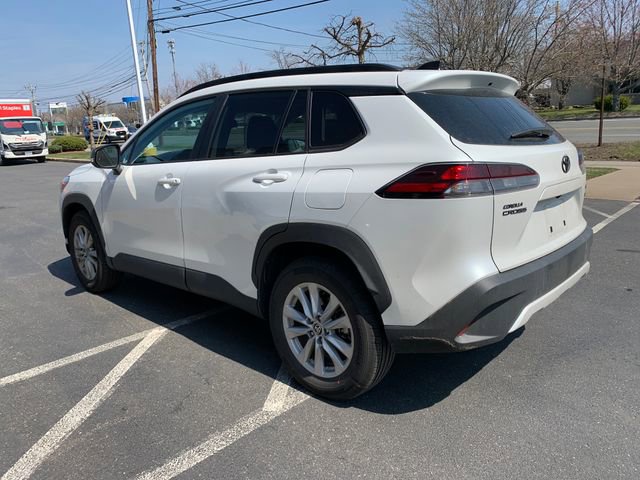 Used 2026 Toyota Corolla Cross LE image 5