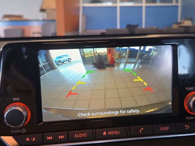 Used 2024 Nissan Sentra S image 17