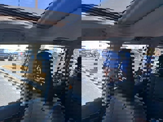 Used 2015 Lexus GX 460 image 24