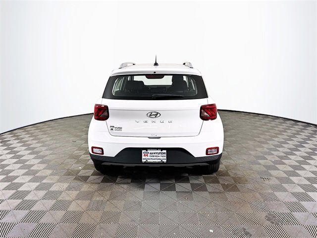 New 2025 Hyundai Venue SEL image 7