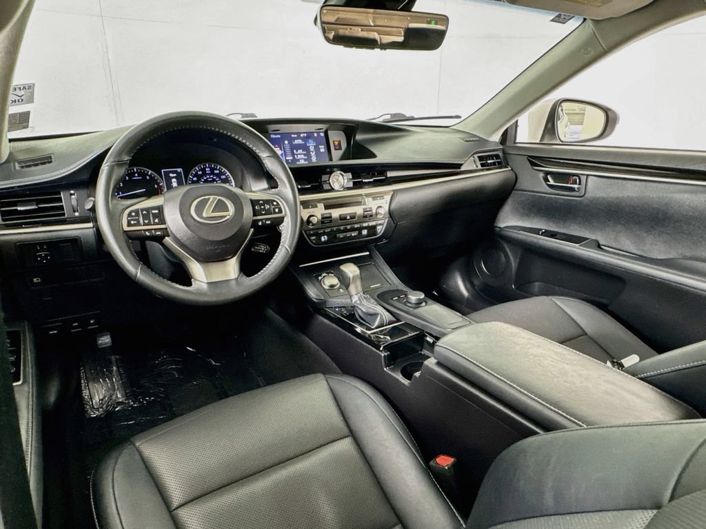 Used 2018 Lexus ES 350 w/ Accessory Package 2 FWD image 29