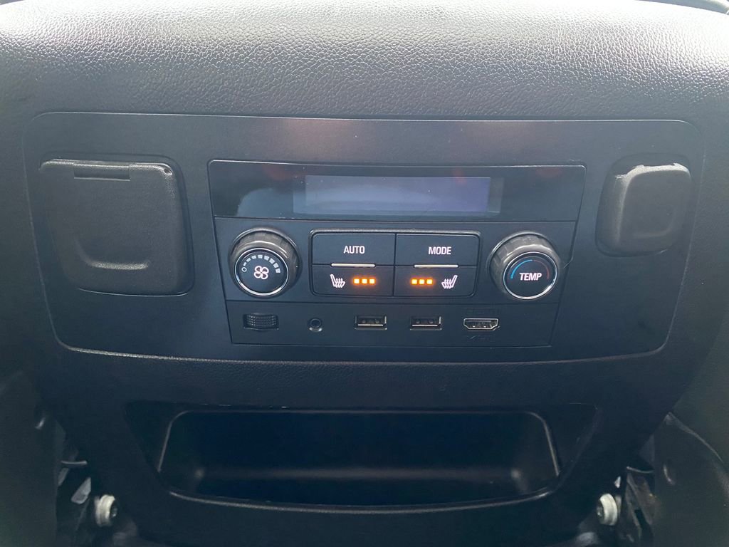 Used 2018 GMC Yukon XL SLT w/ Premium Edition image 23