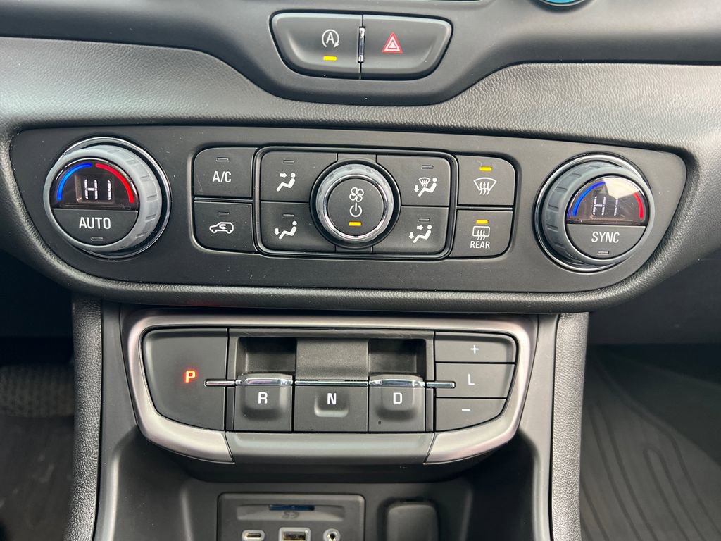 Used 2022 GMC Terrain AT4 w/ LPO, Floor Liner Package image 21