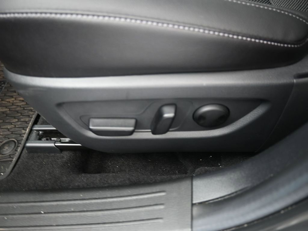 Certified 2025 MAZDA CX-50 AWD 2.5 S w/ Weather Package image 14