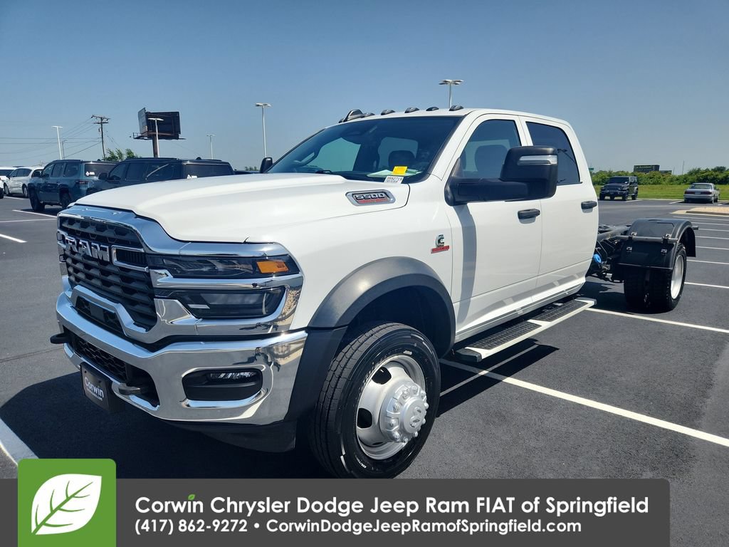 Used 2025 RAM 5500 Tradesman AWD/4WD image 4