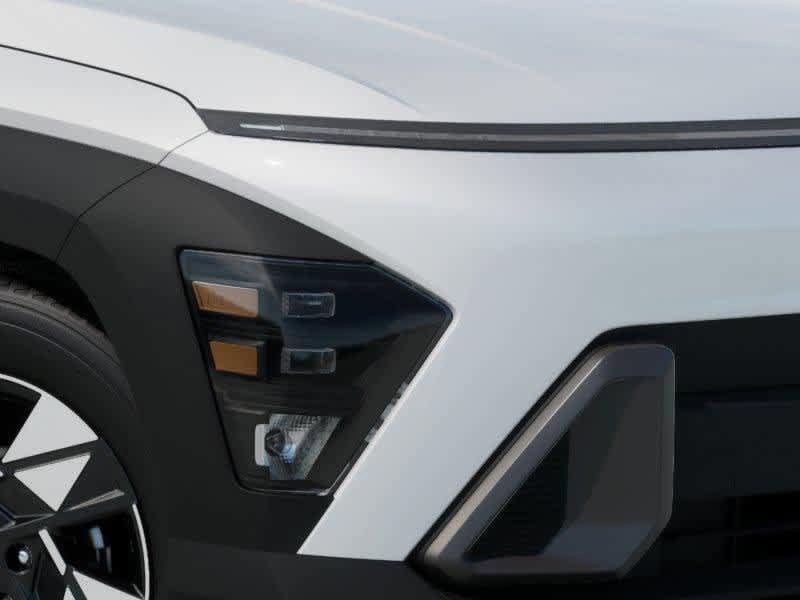 Certified 2025 Hyundai Kona SEL AWD/4WD image 17